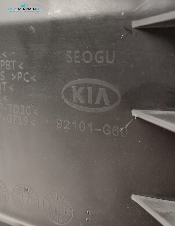 Kia Picanto 3 koplamp links rechts – Foto 6