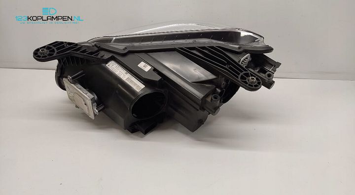 Mercedes SLK W172 Bi Xenon ILS koplamp rechts – Foto 6