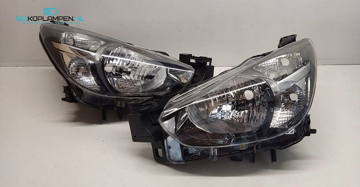 Mazda 2 koplamp links rechts – Foto 2
