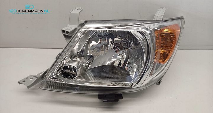 Toyota Hilux 7 koplamp links – Foto 4