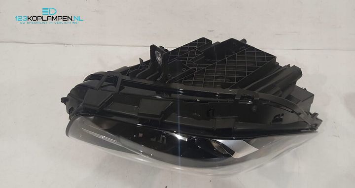 Mercedes B Klasse W247 Performence Led koplamp rechts – Foto 5