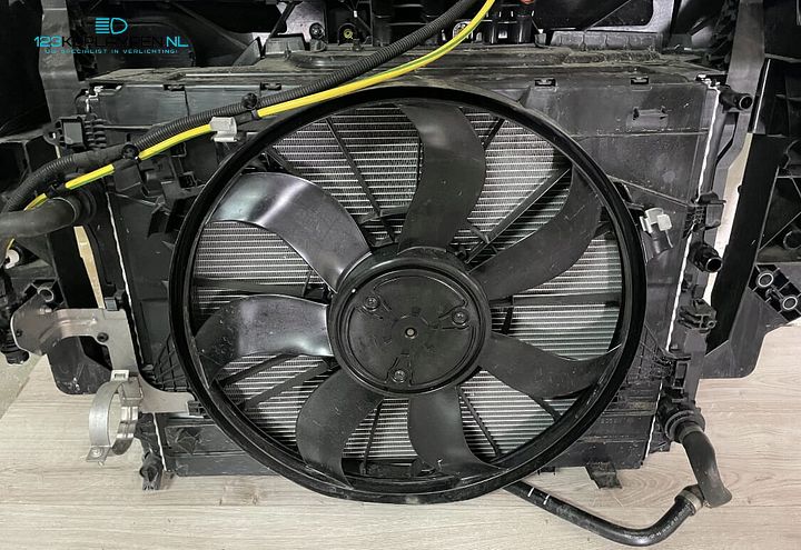 Mercedes Sprinter W907 W910 electric / elektrisch Voorfront koelerpakket radiateur koelers  – Foto 9