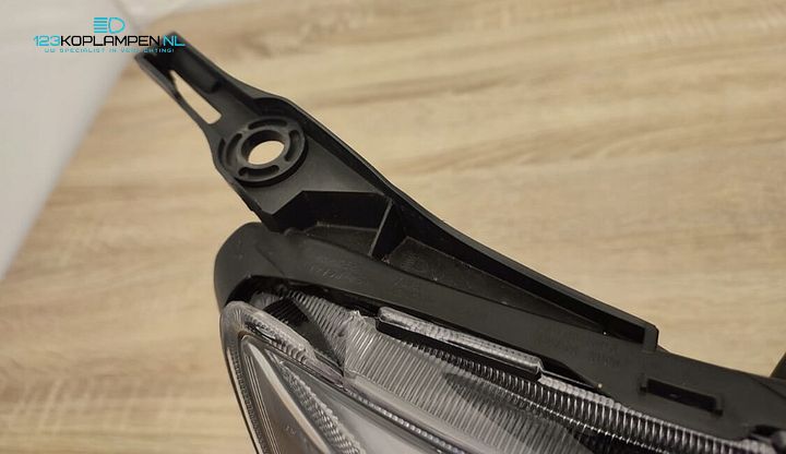 Subaru Forester SH Xenon koplamp links rechts – Foto 4
