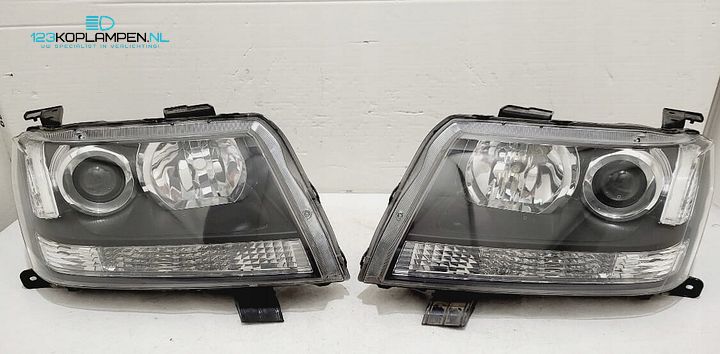 Suzuki Grand Vitara II Bi Xenon koplamp links rechts – Foto 2
