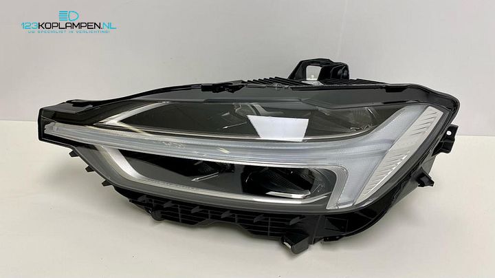 Volvo XC60 II Full LED koplamp links – Foto 3