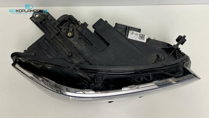 Volkswagen Passat B8 3G Full LED koplamp rechts  – Foto 4