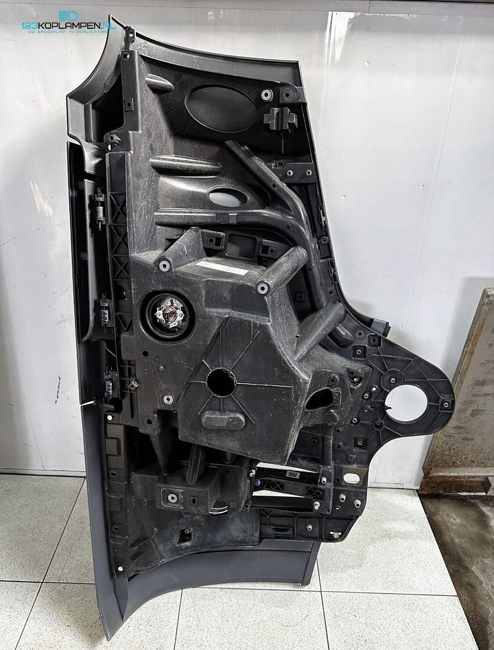 Mercedes Actros MP4 Voorbumper bumperhoek koplamp mistlamp – Foto 10