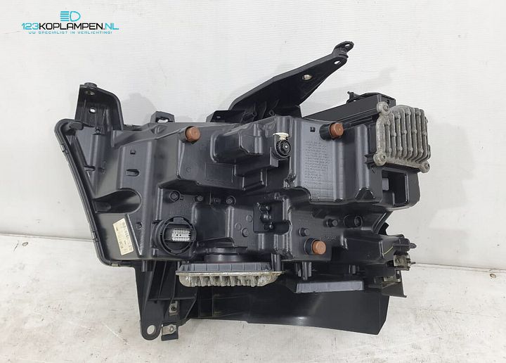 Dodge Ram Facelift Full Led Limited black koplamp rechts – Foto 12