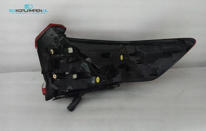 Volvo C40 Achterlicht links  – Foto 5