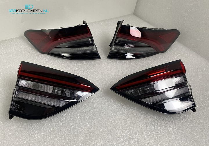 Maserati Levante Facelift Dark Achterlicht links rechts – Foto 3