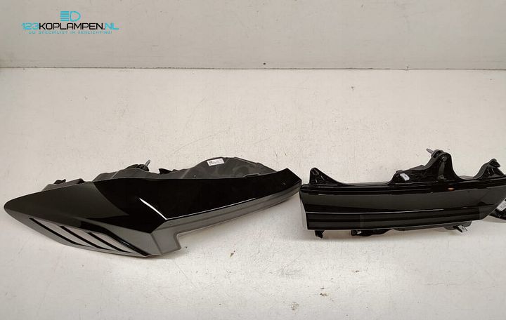 BMW XM G09 LED achterlicht buiten links – Foto 5