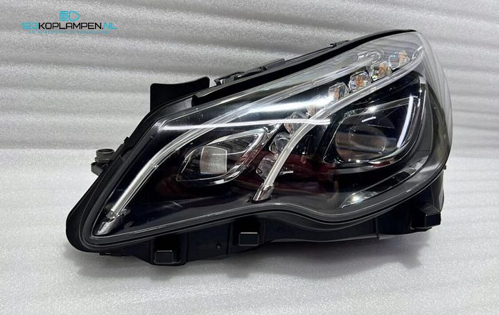 Mercedes E Klasse W207 Facelift Full Led Koplamp links – Foto 3