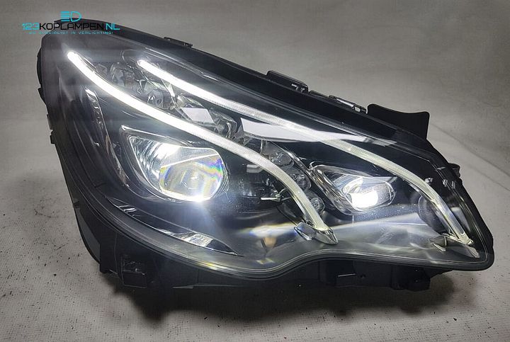 Mercedes E Klasse W207 Facelift Full Led Koplamp rechts – Foto 3