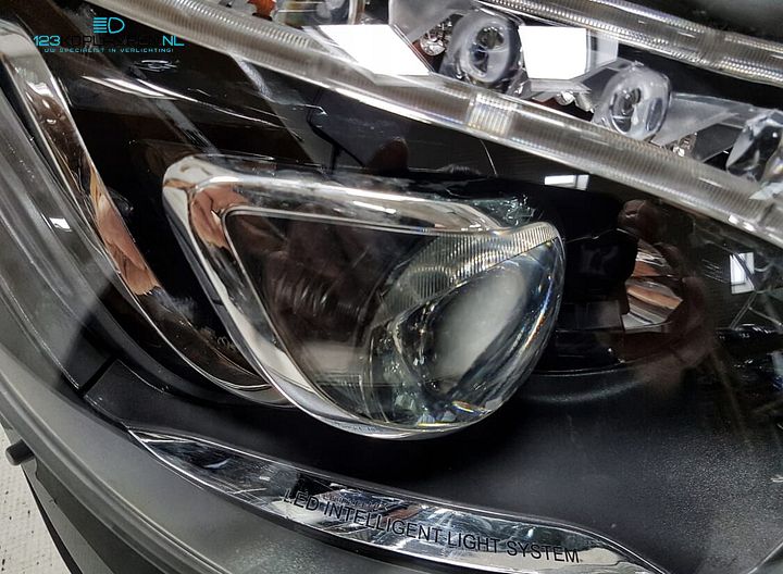 Mercedes E Klasse W207 Facelift Intelligent Light System Led Koplamp rechts – Foto 4