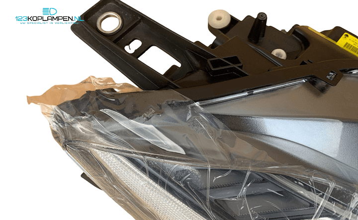 Maserati Quattroporte 6 / VI Facelift Full Led Koplamp links rechts  – Foto 4