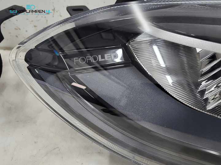 Ford Fiesta MK8 ST Facelift Full Led Koplamp links rechts – Foto 5
