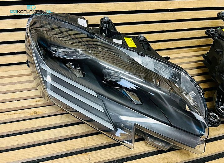 Ferrari SF90 Xenon Led koplamp links rechts  – Foto 12