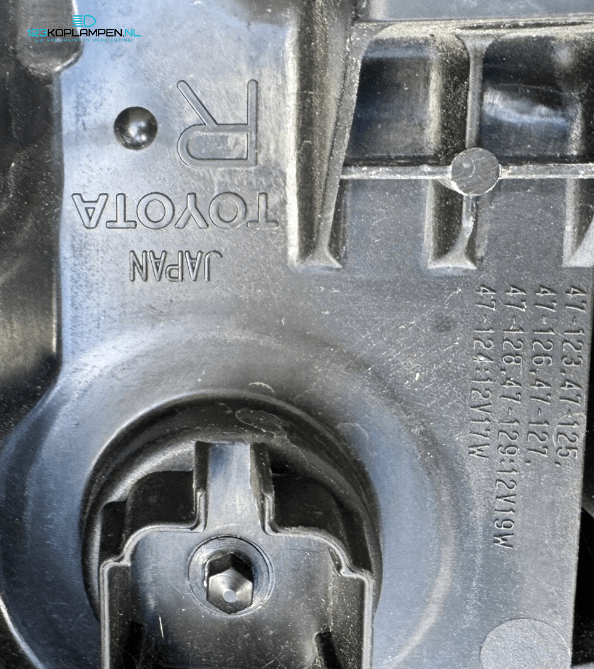 Toyota Prius 5 / V Full Led koplamp rechts  – Foto 16