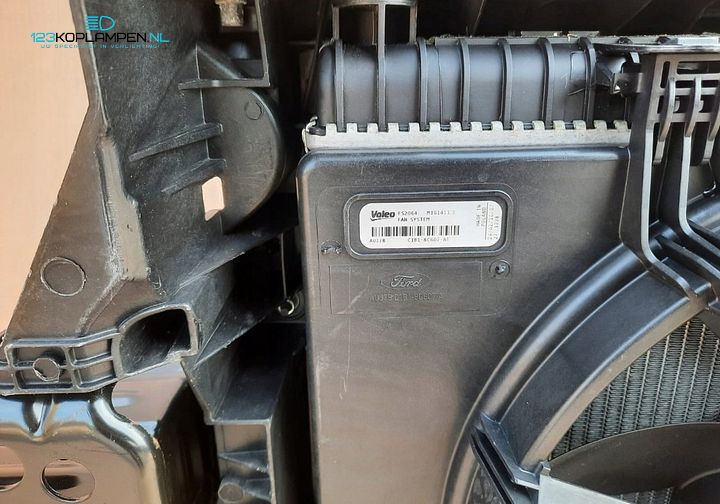 Ford Fiesta 6 / VI MK7 1.0 Voorfront koelerpakket radiateur – Foto 8