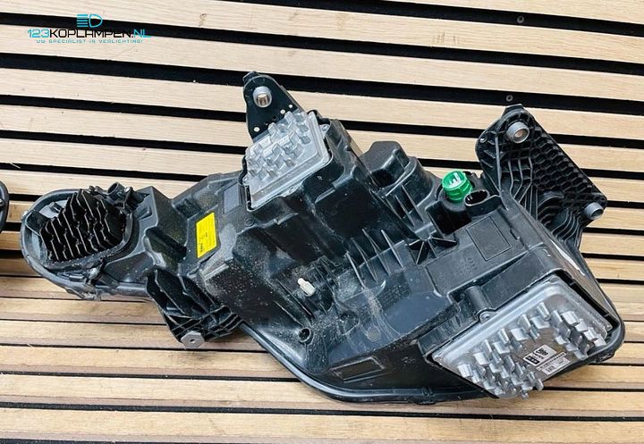 Ferrari Roma Koplamp links rechts  – Foto 9