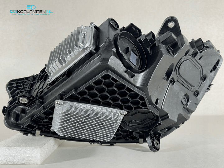 Mercedes CLE W236 Digital light koplamp links rechts – Foto 12