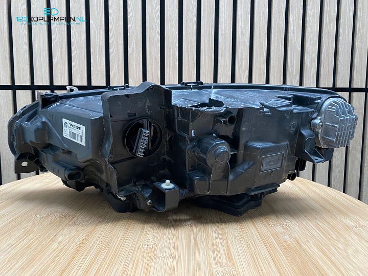 Volvo V90 S90 Full led MID koplamp rechts 31386171 – Foto 8
