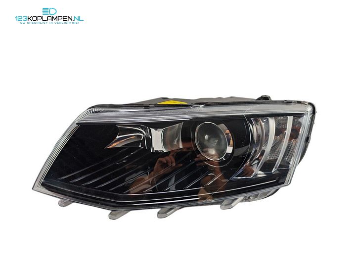 Skoda Octavia 3 Bi-Xenon LED koplamp koplampen links rechts  – Foto 3