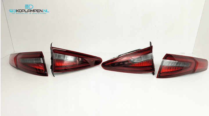 Alfa Romeo Stelvio achterlichten achterlicht  – Photo 3
