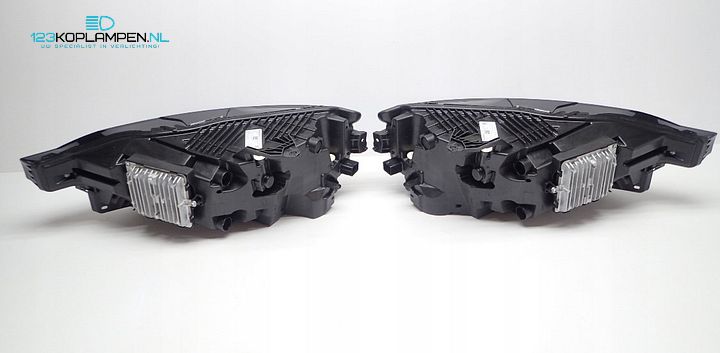 Volvo XC60 Mid LED koplampen links rechts compleet met modules – Foto 4