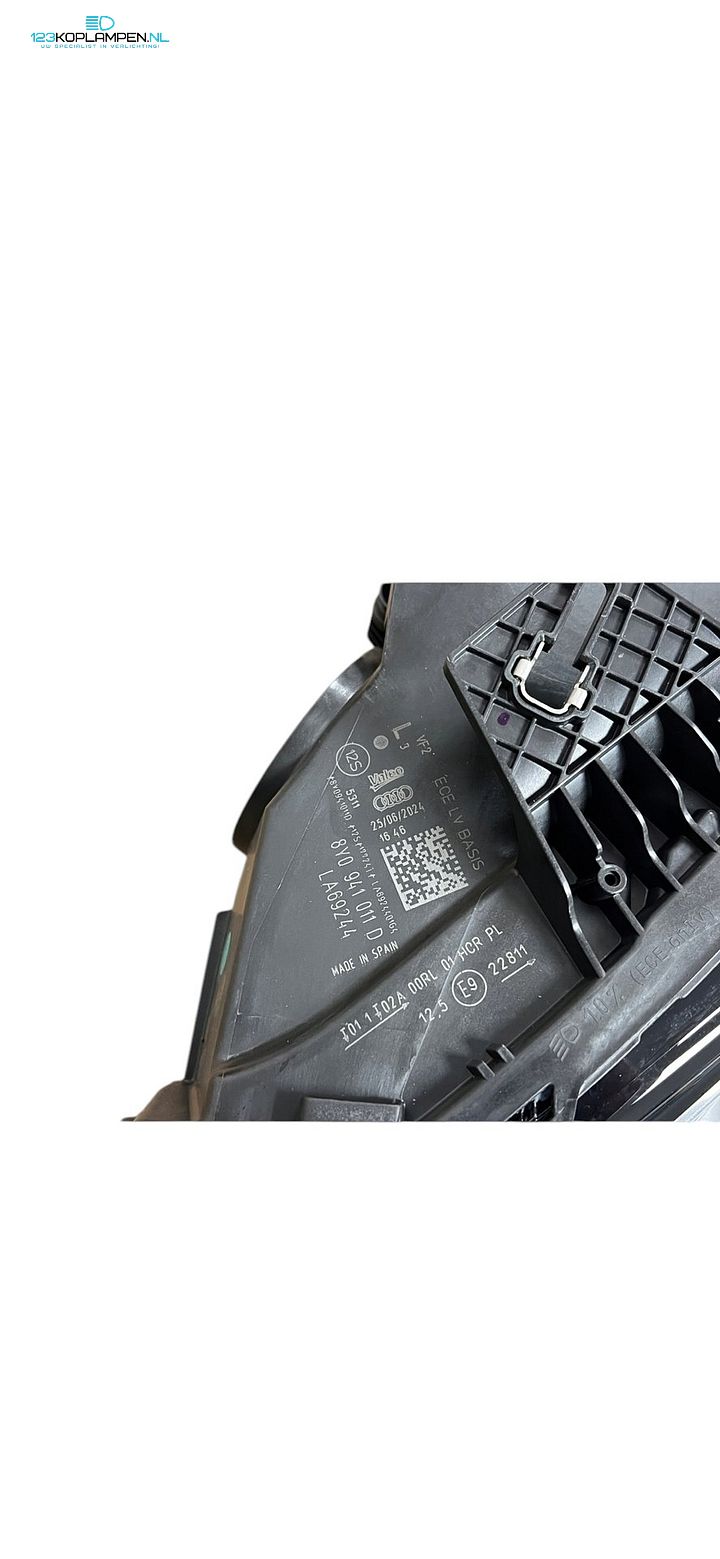 Audi A3 8Y LED Koplamp Links 8Y0941011 – Foto 4