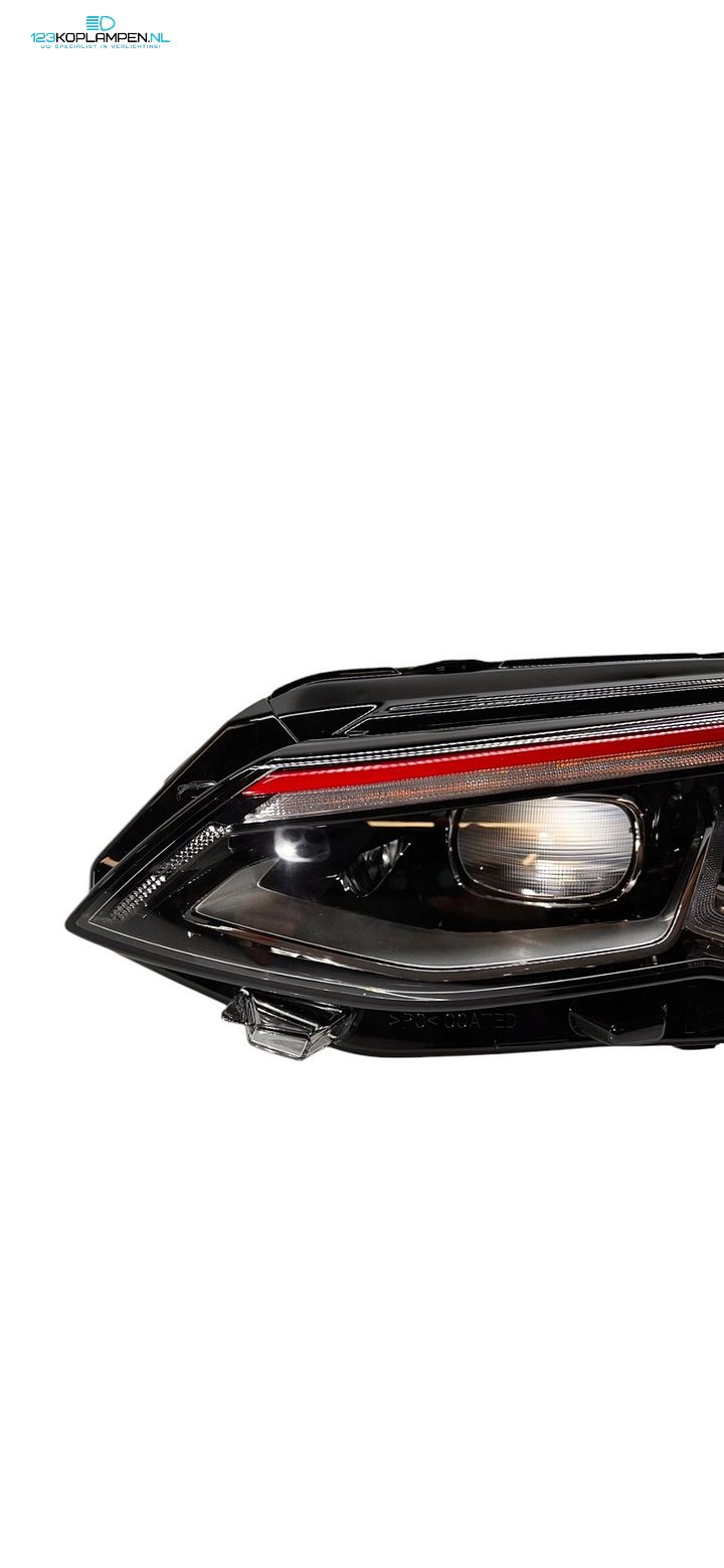 Volkswagen Golf 8 GTI Full LED IQ.Light Red Koplamp Links 5H1941059A – Compleet met modules – Foto 2