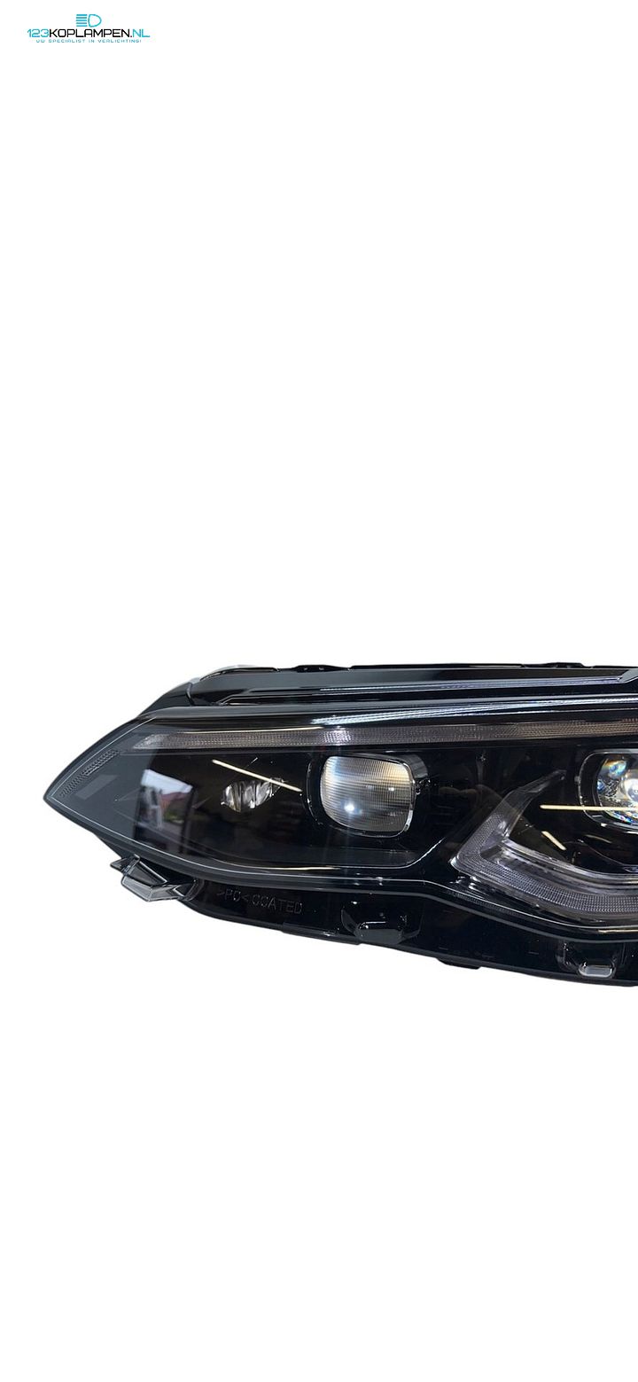 Volkswagen Golf 8 GTI Clubsport / R Black Full LED IQ.Light Koplampen Set 5H1941059N / 5H1941060N  – Foto 3