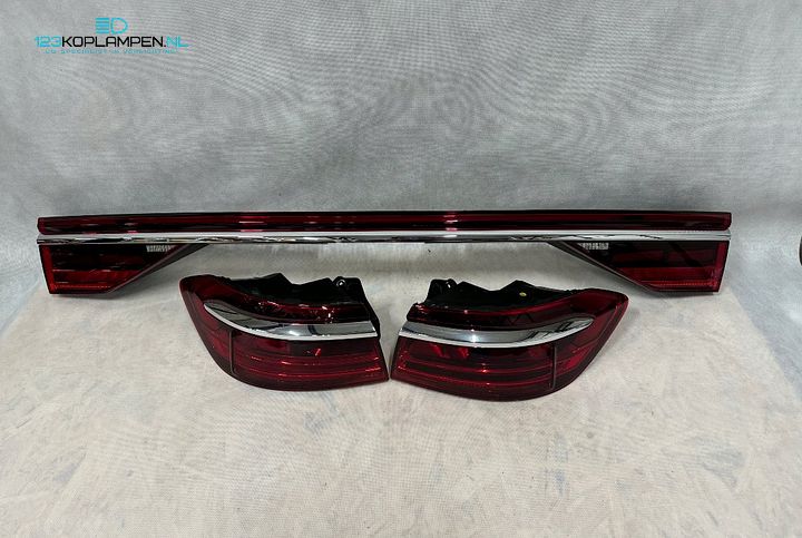 Audi A8 S8 D5 Facelift OLED Matrix Full LED Achterlichten Achterlicht