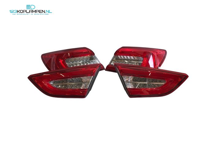 Maserati Quattroporte M156 achterlichten set LED links rechts