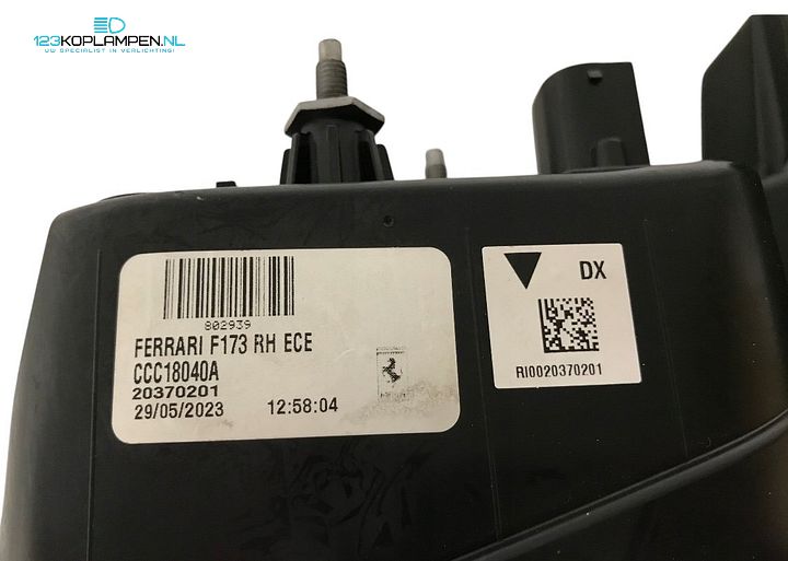 Ferrari SF90 Stradale achterlicht rechts LED – Foto 5