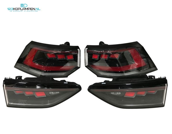 Volkswagen Golf 8 Facelift achterlichten LED Matrix IQ.Light set