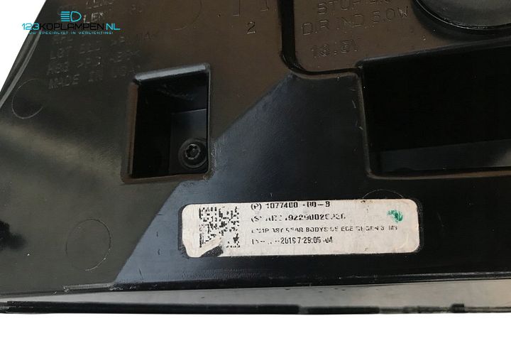 Tesla Model 3 Facelift achterlichten set – Foto 6