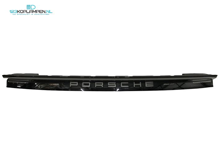 Porsche Taycan achterlicht midden – Foto 2