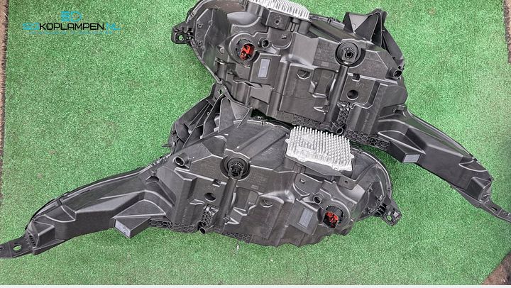 Range Rover Velar Full LED koplampen set links & rechts  – J8A2-13W030-AC & J8A2-13W029-AC – Foto 5