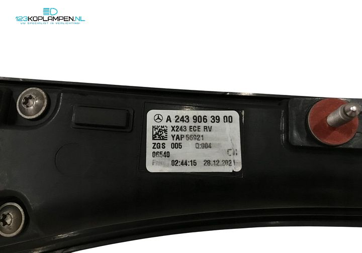 Mercedes EQB X243 midden achterlicht LED – Foto 9