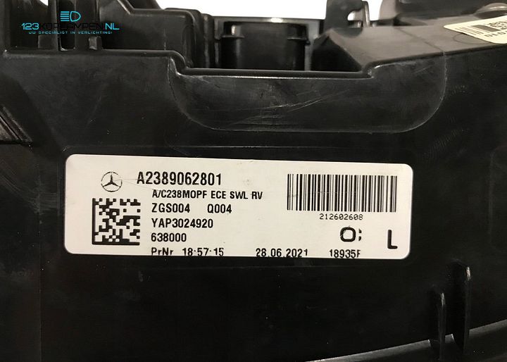 Mercedes E Klasse Coupé Cabrio W238 Facelift achterlicht links LED – Foto 5