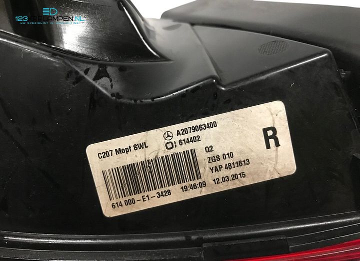Mercedes E Klasse Coupé W207 Facelift achterlicht rechts LED – Foto 5