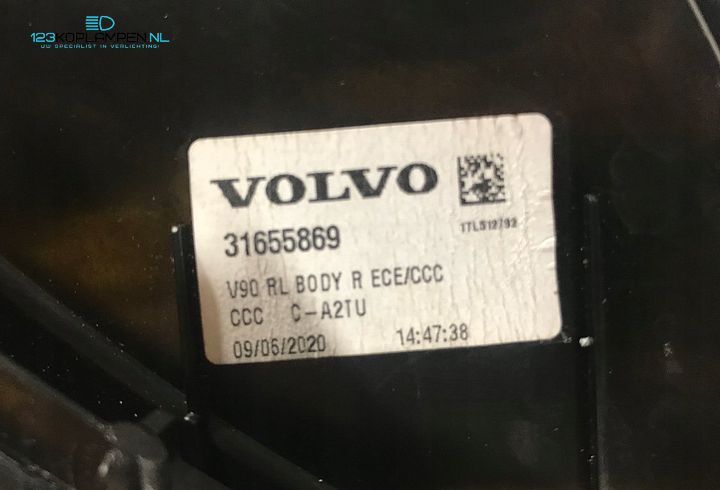 Volvo V90 2 235 Facelift Achterlicht rechts  – Foto 4