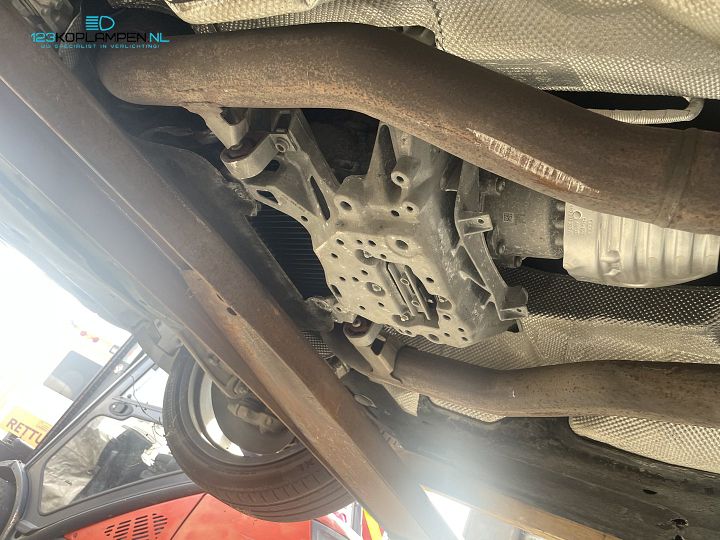 Lamborghini versnellingsbak subframe wielophanging cardanas – Foto 3