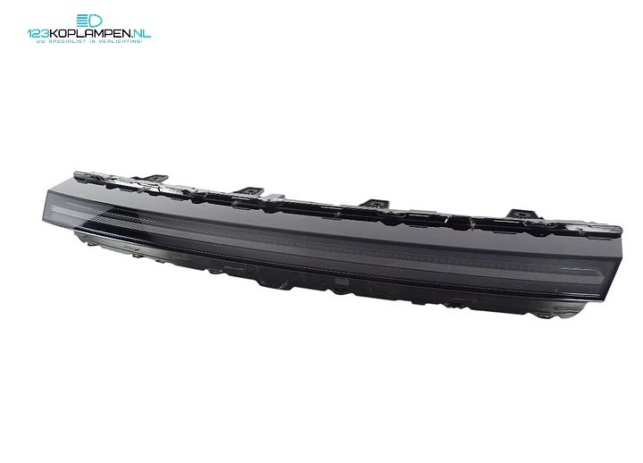 Xpeng P7 koplamp voorzijde midden LED DRL – Foto 4