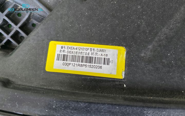 BYD Seal koplamp links LED – Foto 4