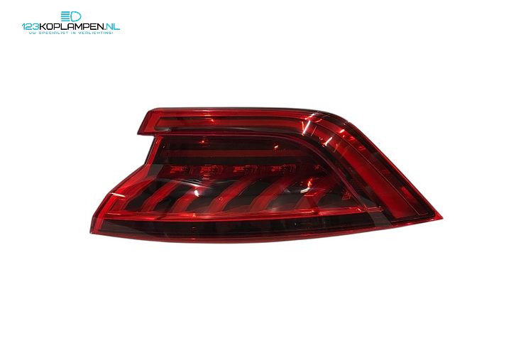 Audi Q8 4M8 achterlicht LED Basic rechts