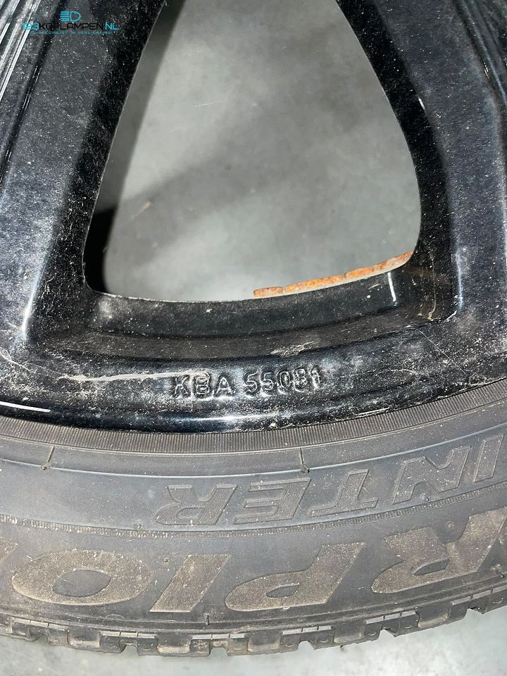 GMP 20 Inch Velgenset Winter 275/45 R20 Zwart Hoogglans – Foto 14