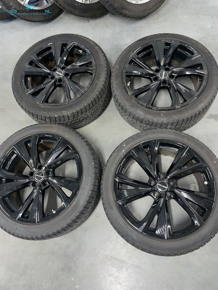 GMP 20 Inch Velgenset Winter 275/45 R20 Zwart Hoogglans – Foto 9