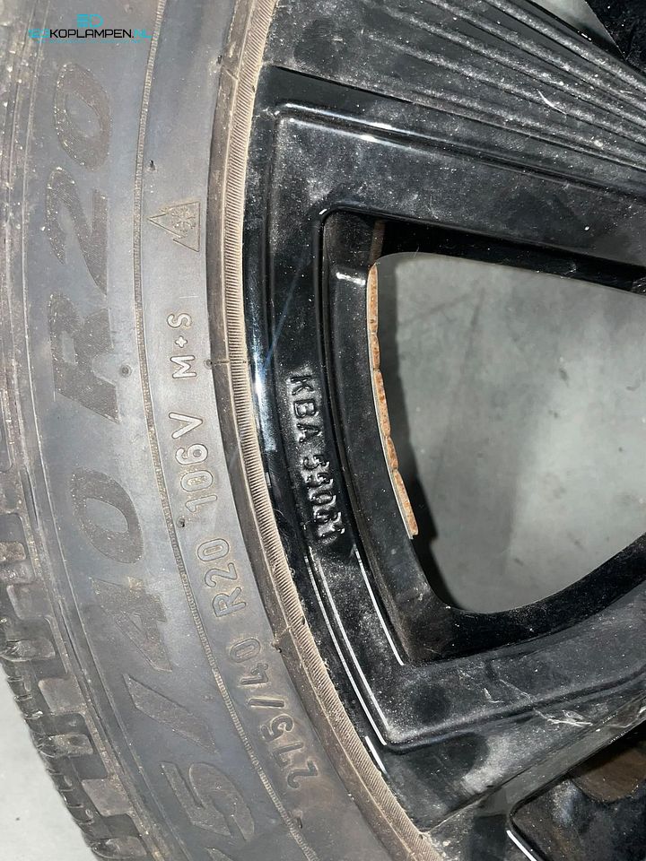GMP 20 Inch Velgenset Winter 275/45 R20 Zwart Hoogglans – Foto 15